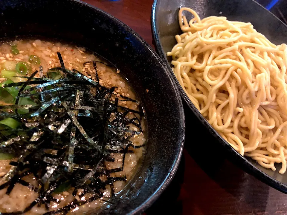 Snapdishの料理写真:こく豚つけ麺 倍盛 低糖質麺|tecklさん