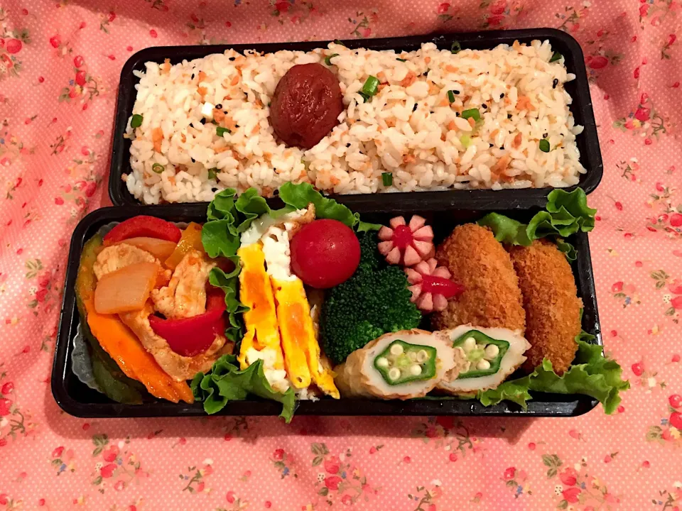 2018/06/17 日曜日、 旦那お弁当🍱。
がんばってねー😘👨‍✈️👨‍🔧💪🏼❤️🤟😘💋💗|Kodomo Cookingさん