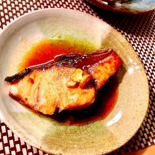 ブリのにんにく照り焼き まるま Snapdish スナップディッシュ Id Ngdgua
