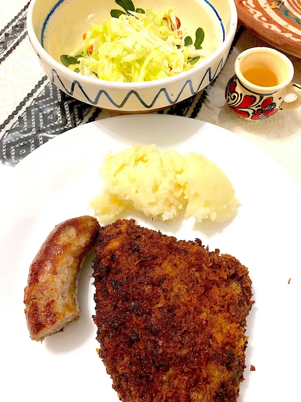 Șnițel de vițel🇷🇴 Pireu🥔
Veal Schnitzel🇷🇴 and Mashed Potatoes 🥔|aястасияさん