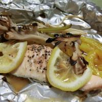 晩ご飯

鮭のアルミホイル焼き

写ってないけど、
卵とタマネギの味噌汁

今日退院してきた。
余計に動けなくなる。
点滴10時間毎日