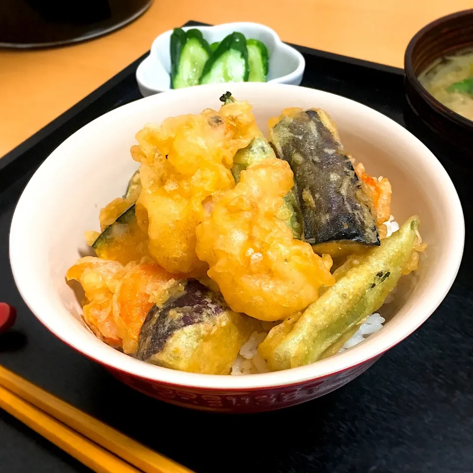 小海老と季節の野菜天ぷらの小丼|izuminnie08313さん