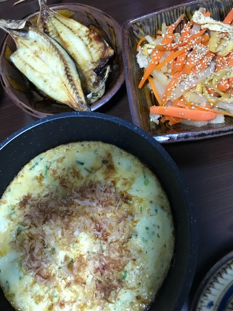 6月18日晩ご飯。山芋焼き、大根と人参のきんぴら、魚の開き、お味噌汁。|あやさん