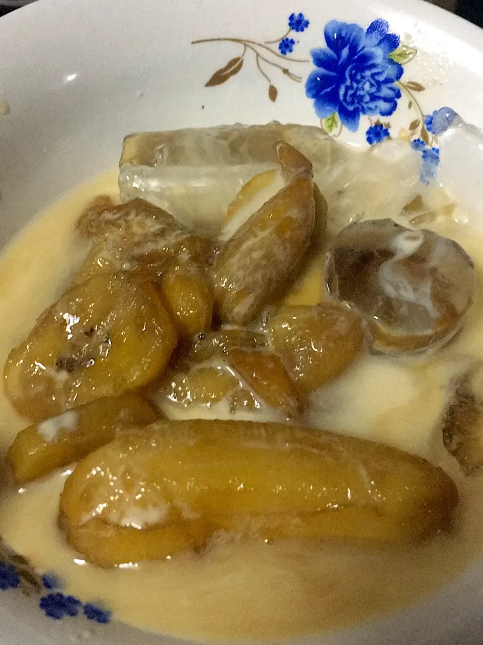 Espesyal na Minatamis na saging with langka plus pandan.. 👌🏻👌🏻😍😍 🐖🐷🐽oink oink na! 😂😂  #alamhegz|Kamekawaさん