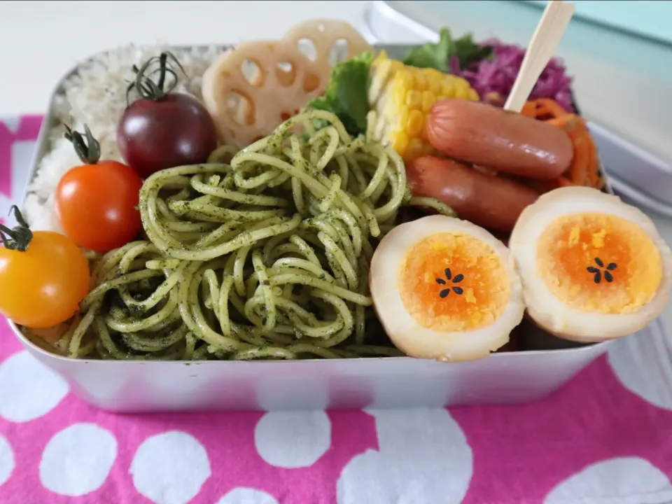 中学生男子弁当🍱
ジェノベーゼパスタ🍝|なかじー。さん