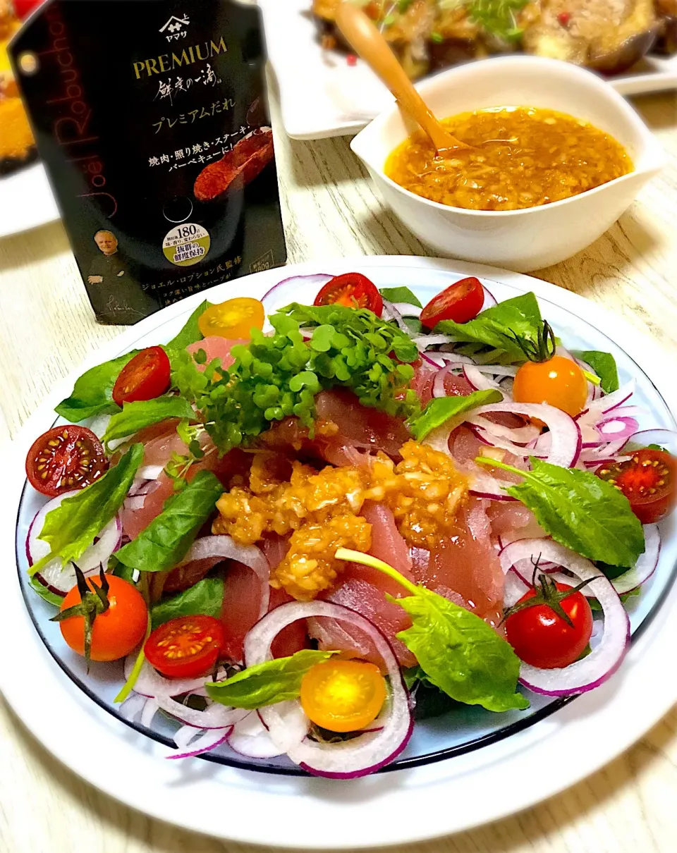 Snapdishの料理写真:マグロのカルパッチョ🐟玉ねぎのプレミアムだれソース|シフォンさん