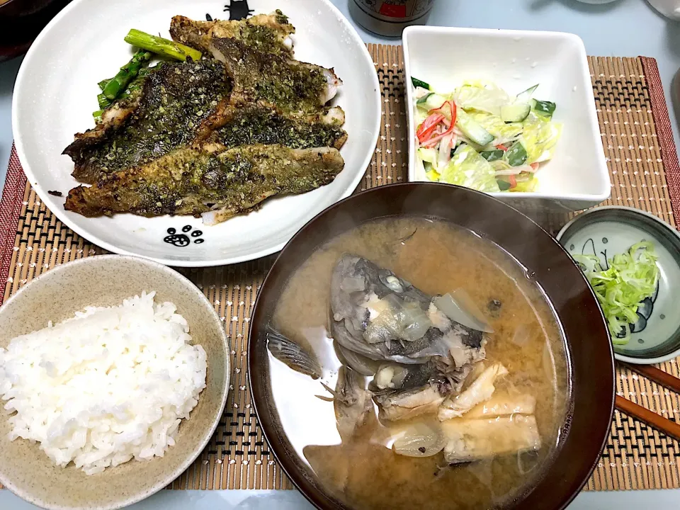 Snapdishの料理写真:氷下魚(カンカイ)と黒ソイのバター醤油ソテー🐟🍽|Asa Eiさん