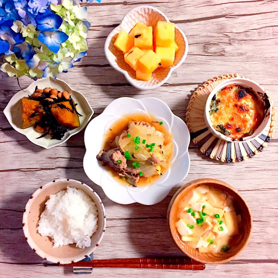 ✦白菜とサバ缶の煮物
✦ほうれん草の生クリームグラタン
✦かぼちゃとひじきと大豆の煮物
✦豆腐と薄揚げとキャベツの味噌汁|はらしおりさん