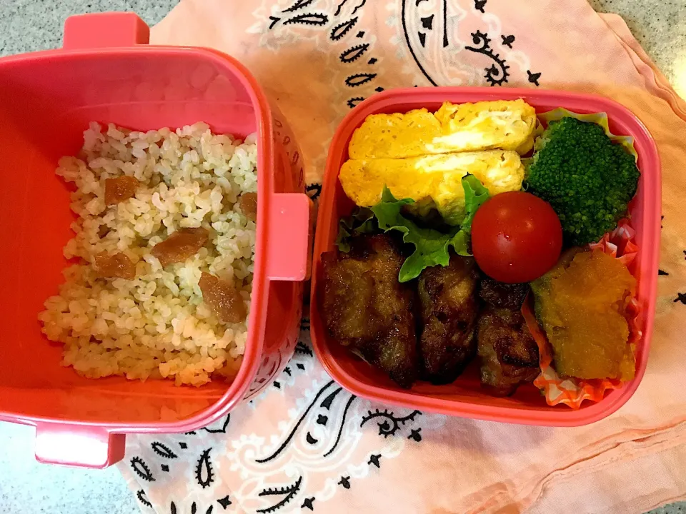 Snapdishの料理写真:♫6/20今日のお弁当♫〜鳥の唐揚げ、南瓜煮、だし巻き卵、ブロッコリー、プチトマト〜|Satokoさん