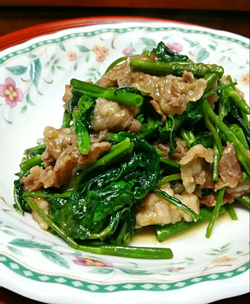 空芯菜と牛肉の炒め物|あらいぐまのしっぽさん