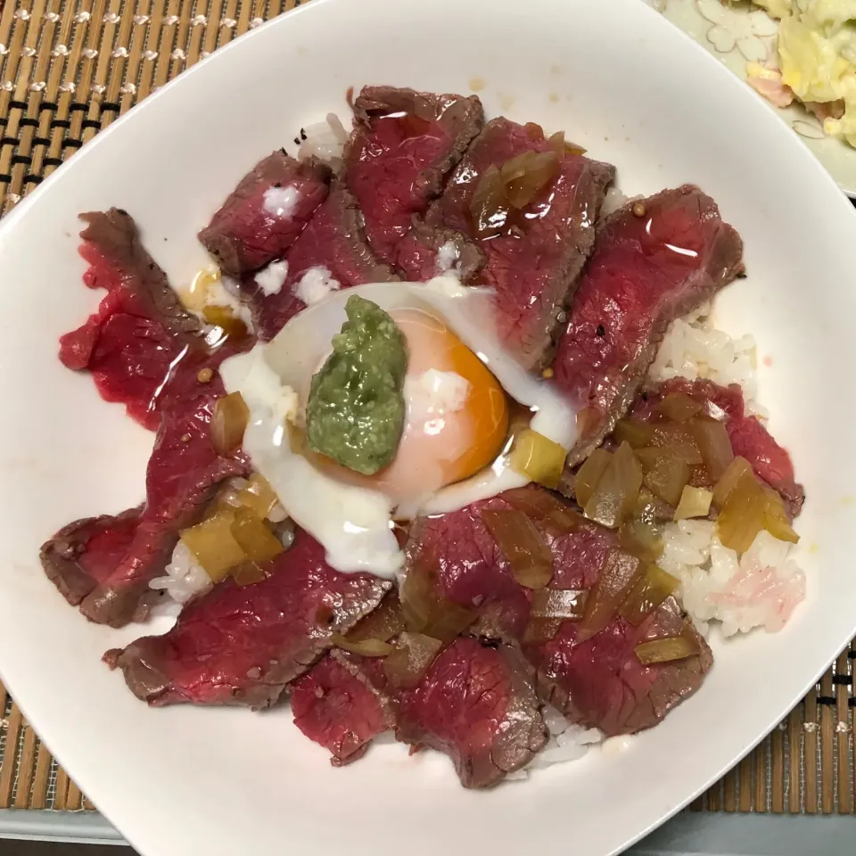 Snapdishの料理写真:🍽ママ御自慢 #ローストビーフ 😍|Asa Eiさん