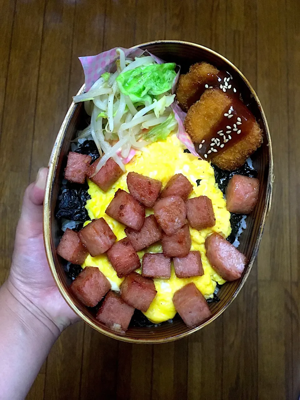 #スパム を使って #スパム丼

スパムって美味しいよね👍










三鷹杉並|にゃおさん