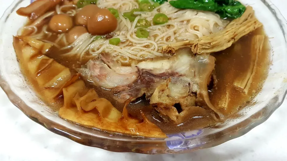 braised meats noodle soup|steven z.y.さん