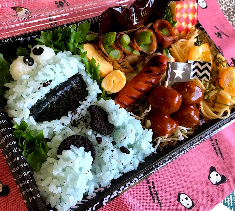 Snapdishの料理写真:🍪Cookie Monster🍪bento
💙クッキーモンスター弁当💙|The Reinhartsさん