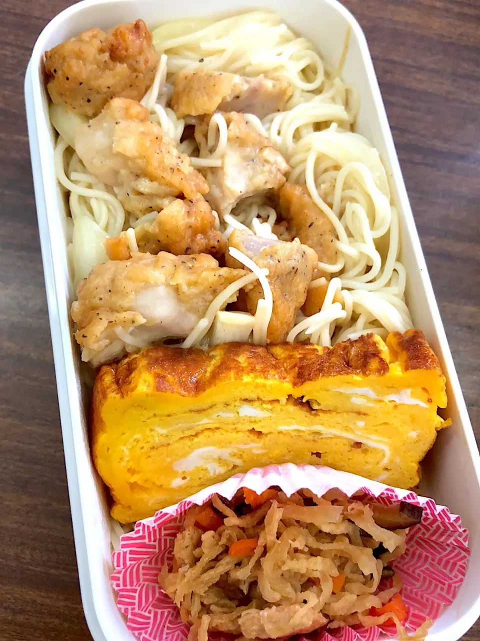 そうめん唐揚げカルボナーラ弁当|もぐもぐさん