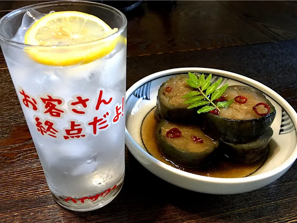 Snapdishの料理写真:茄子の揚げて炊いたん
レモンサワーで
#ピリ辛ナス
#元祖ハイサワーで|mottomoさん