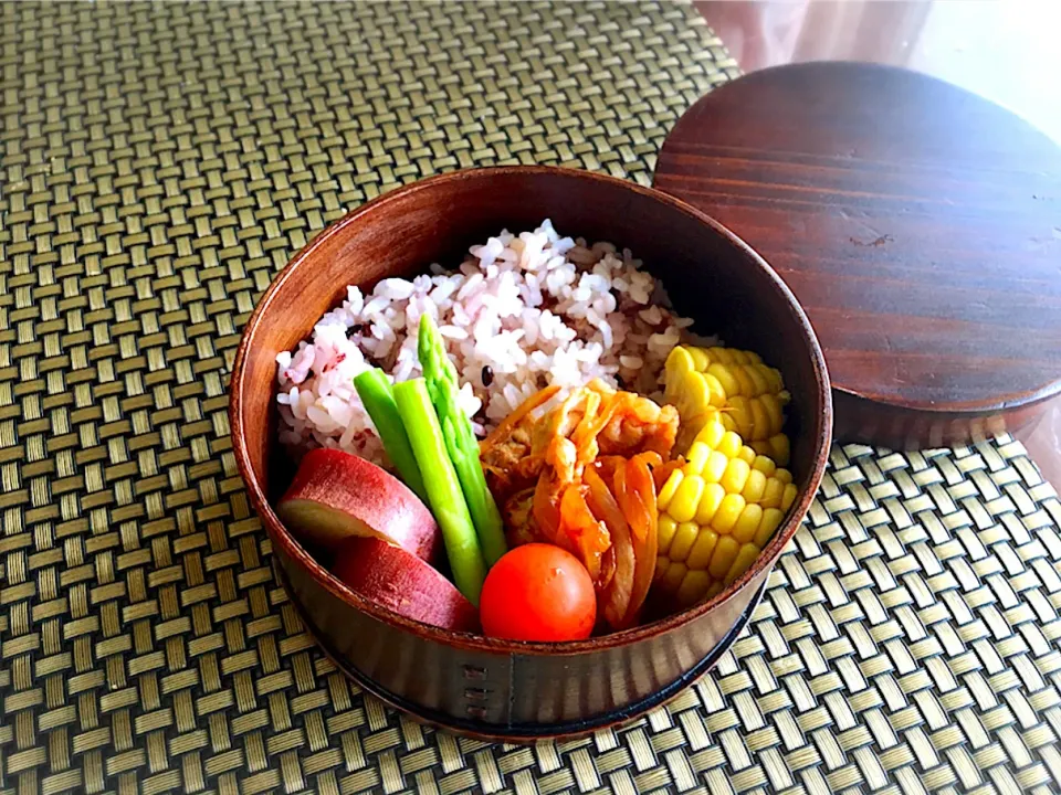 プレミアム醤油で豚玉葱ケチャップ炒め弁当♪|72roseさん