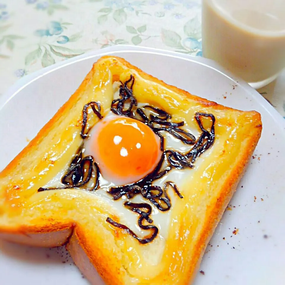 マヨたま塩昆布トースト🍞|うたかた。さん