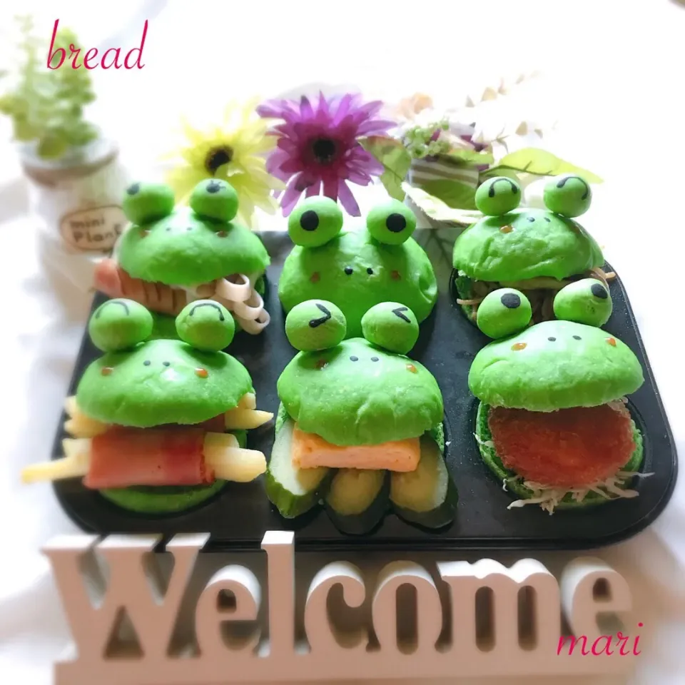 カエルパン🐸
 #手作り  #手作りパン #マフィン型 #パン作り
#カエルパン #サンドイッチ #ハンバーガー|まーり（@mariyuiren）さん