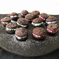 Chocolate whoopie pie with cream cheese|Annaさん