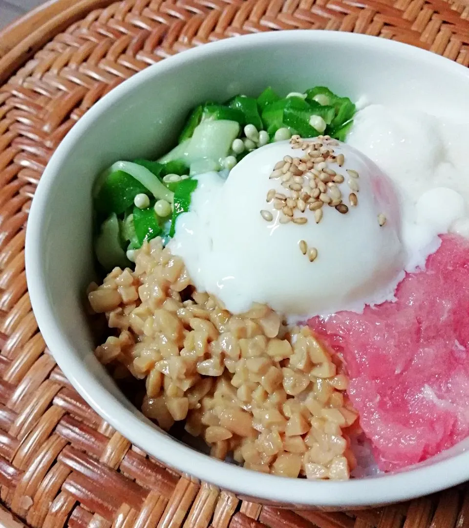 ねばねば丼✔️|ばん。さん