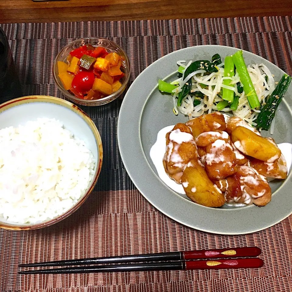 山本ゆりさんのじゃがいもと鶏肉の甘辛炒め、小松菜ともやしのナムル|たまさん