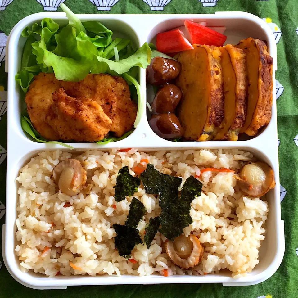 Snapdishの料理写真:ホタテ炊き込みご飯弁当 #弁当記録|アチコさん