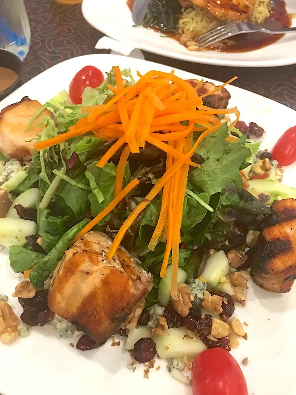 Harvest Salad with grilled salmon chunks #harvestsalad #grilledsalmon|🌺IAnneさん