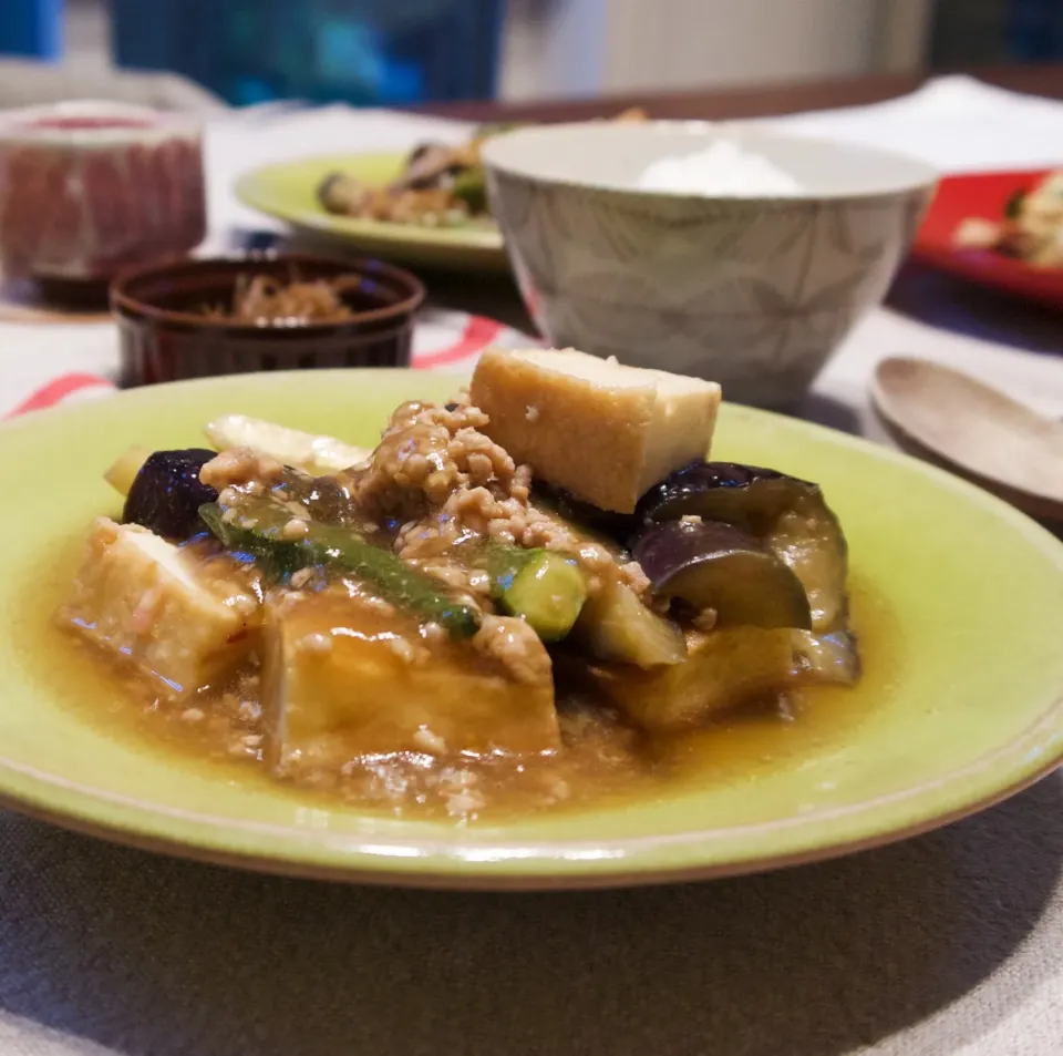 Snapdishの料理写真:夏野菜と厚揚げのカレーそぼろ煮|麻紀子さん