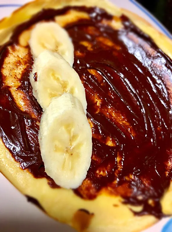 Snapdishの料理写真:🍫 Chocolate 🍌 Banana Crêpes.... roll and ....roll|Tari's Kitchenさん