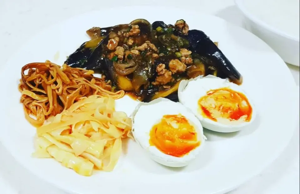 saute spicy eggplants|steven z.y.さん