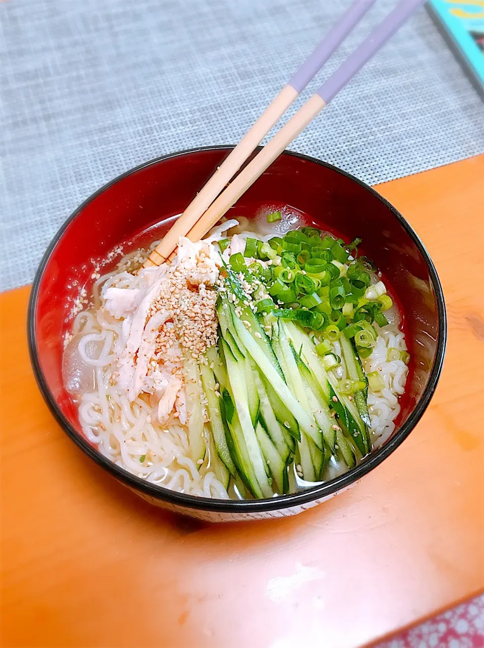 サッポロ一番塩ラーメンで
冷やしラーメン♪|ちはるさん