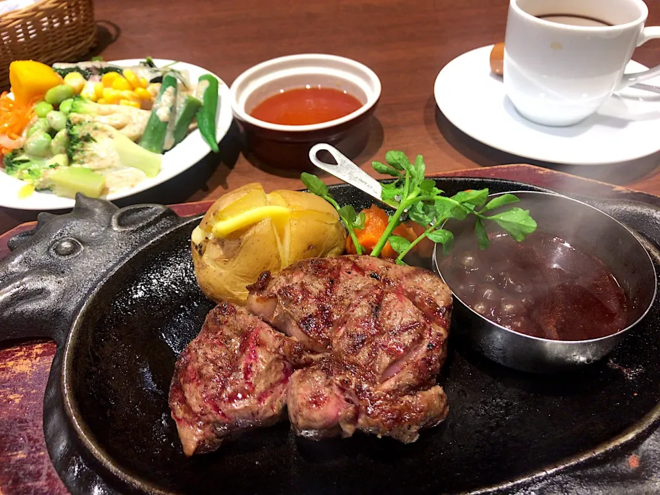 アンガスビーフステーキ🥩|wildcat山猫さん