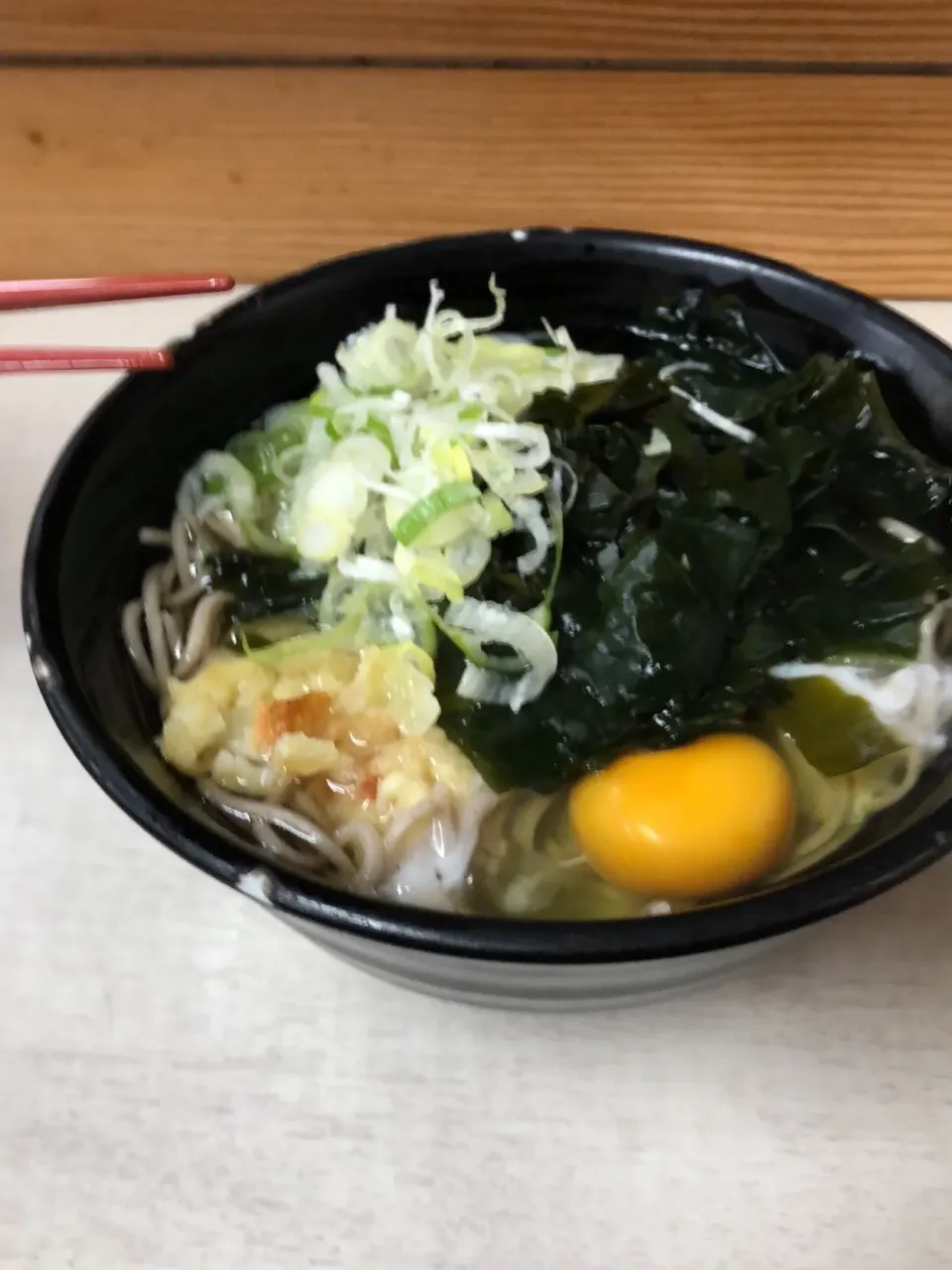 Snapdishの料理写真:蕎麦 たまこ ちくわ わかめ|Hajime Sakaiさん