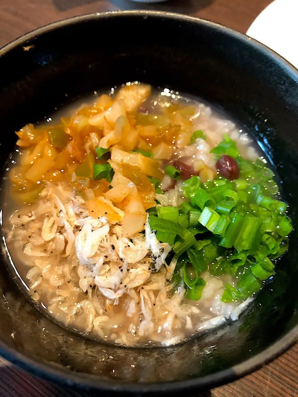 中国 蘇州市ホテルの朝食  赤飯のお粥🍚|ラックさん