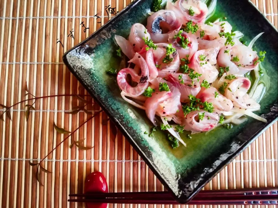 めぐチー🌿の和風カルパッチョを夫の釣果のメジナで🎣|真希さん