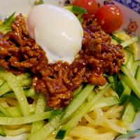 ジャージャー麺