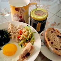 Snapdishの料理写真:Homemade breadfast
#烤法式葡萄手作麵包+芝麻醬
#太陽蛋
#媽媽愛心薰烤豆皮+黃瓜絲
#地瓜葉
#川燙手絲雞
#溫牛奶