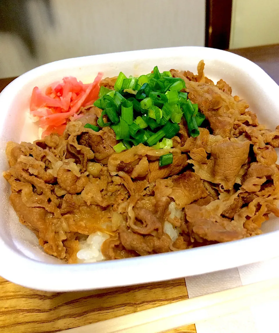 Snapdishの料理写真:牛丼 #すき家|翡翠さん