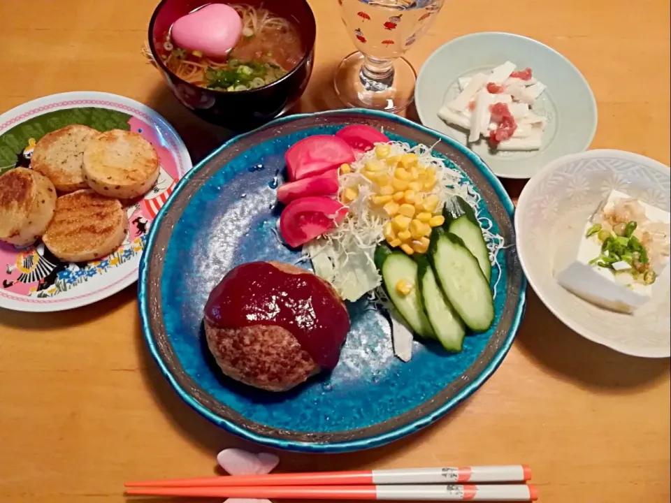 #ハンバーグ #ハートの麩 #長芋梅肉和え #焼き長芋 #にゅうめん #冷奴|yakkooさん