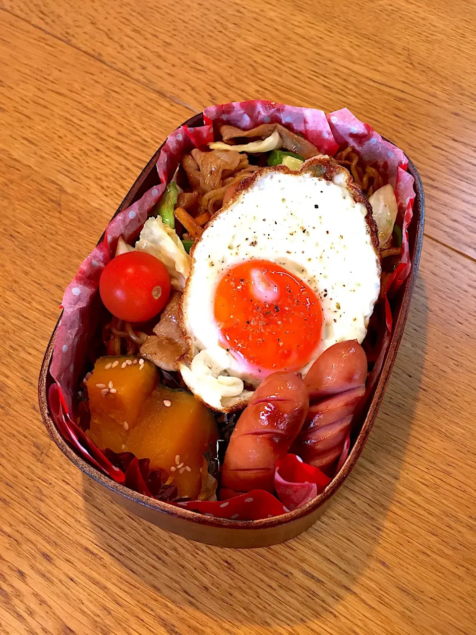 高校生息子のお弁当  焼きそば目玉焼きのせ #わっぱ弁当|まつださんさん