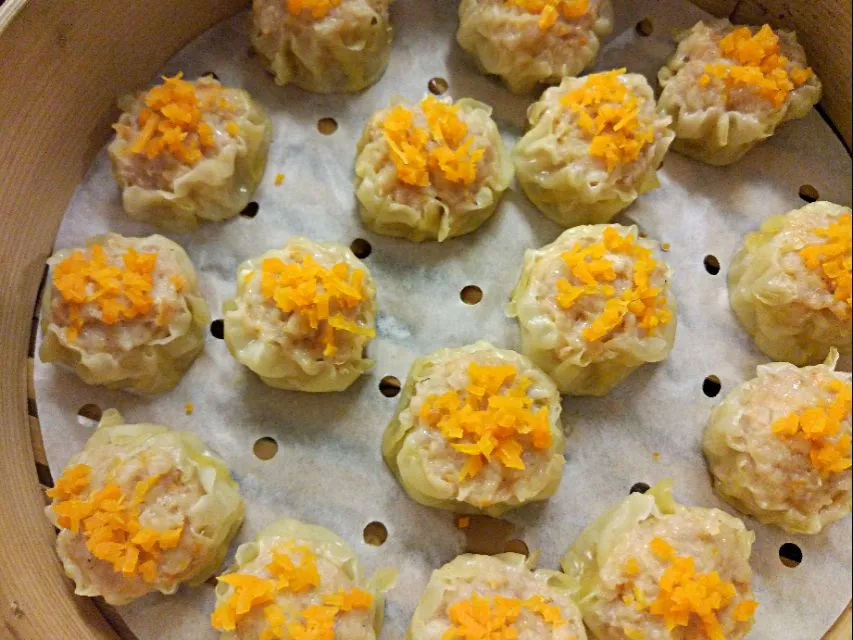 Snapdishの料理写真:Thermomix siew mai|Ee Shanさん