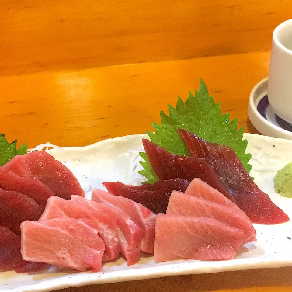 マグロ食べ比べ@三崎港🐟✨|べべべさん