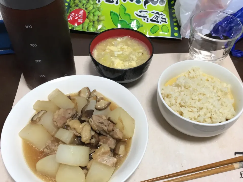 Snapdishの料理写真:キャベツの卵スープ、だいこんと鶏肉の煮物、納豆|ohwayさん