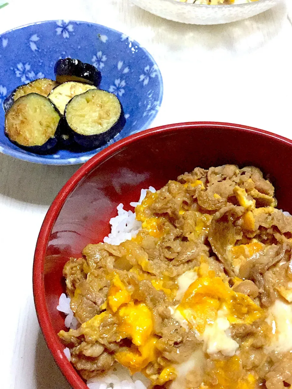 牛卵丼、ナスのグリル|Ayaさん