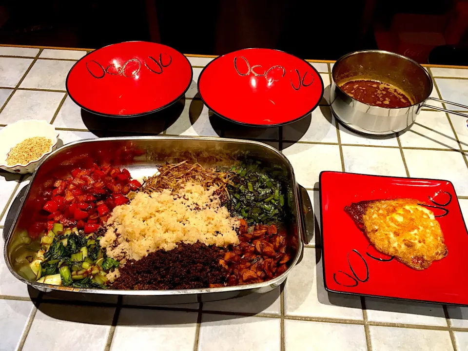 Snapdishの料理写真:비빔밥 [ Bibimbap ]|Emchuさん