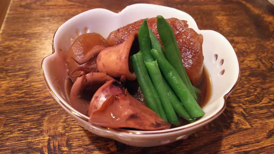 ヤリイカと大根の煮物|kamekameさん