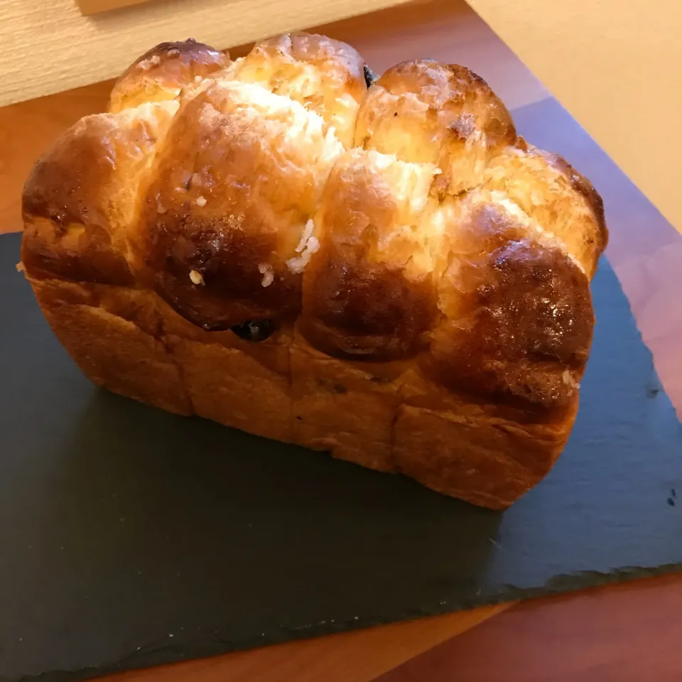 Snapdishの料理写真:週末のパン教室🍞ハニーサワーレーズン|Lilyさん