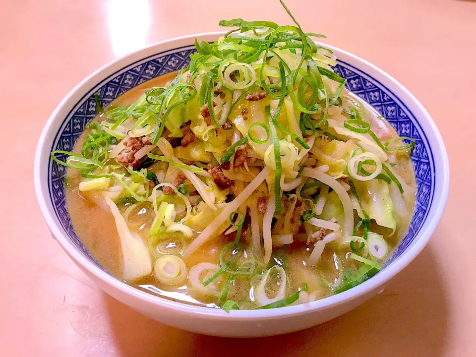 セブンプレミアムゴールド 金の味噌 生麺|マハロ菊池さん