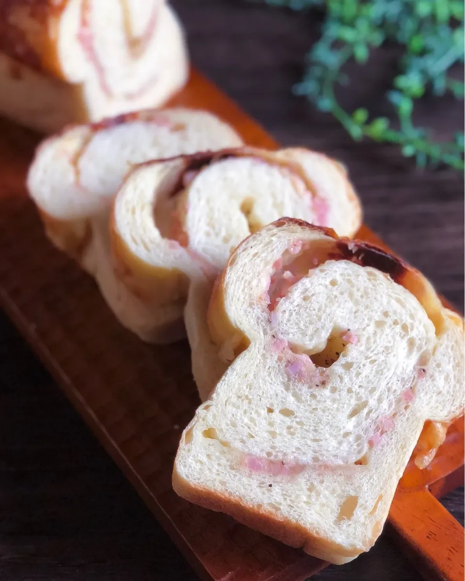 ベーコンチーズ食パン|ともみ。さん